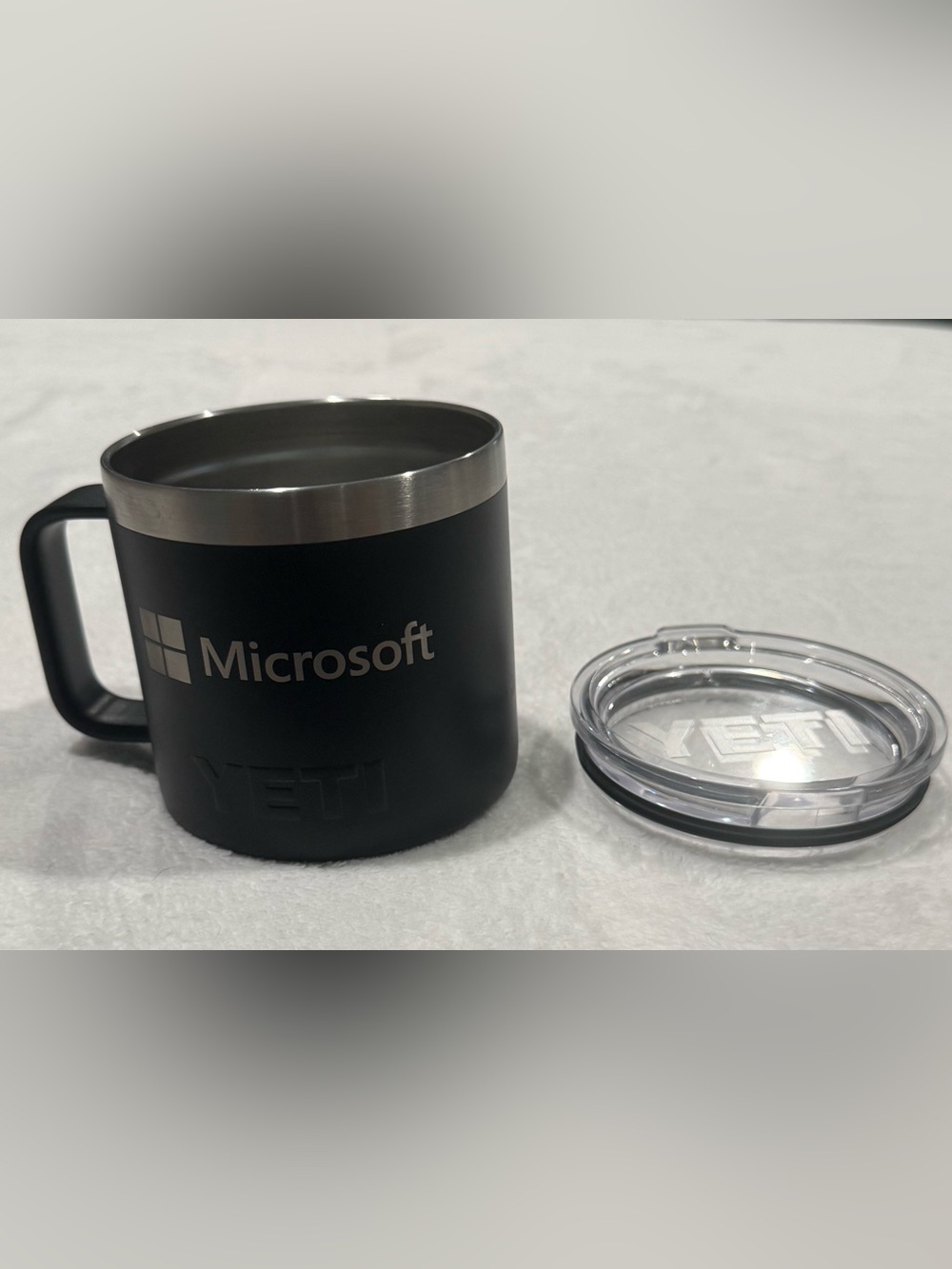 YETI Rambler 16 oz Mug Black w/ Lid Microsoft Logo Insulated Handle